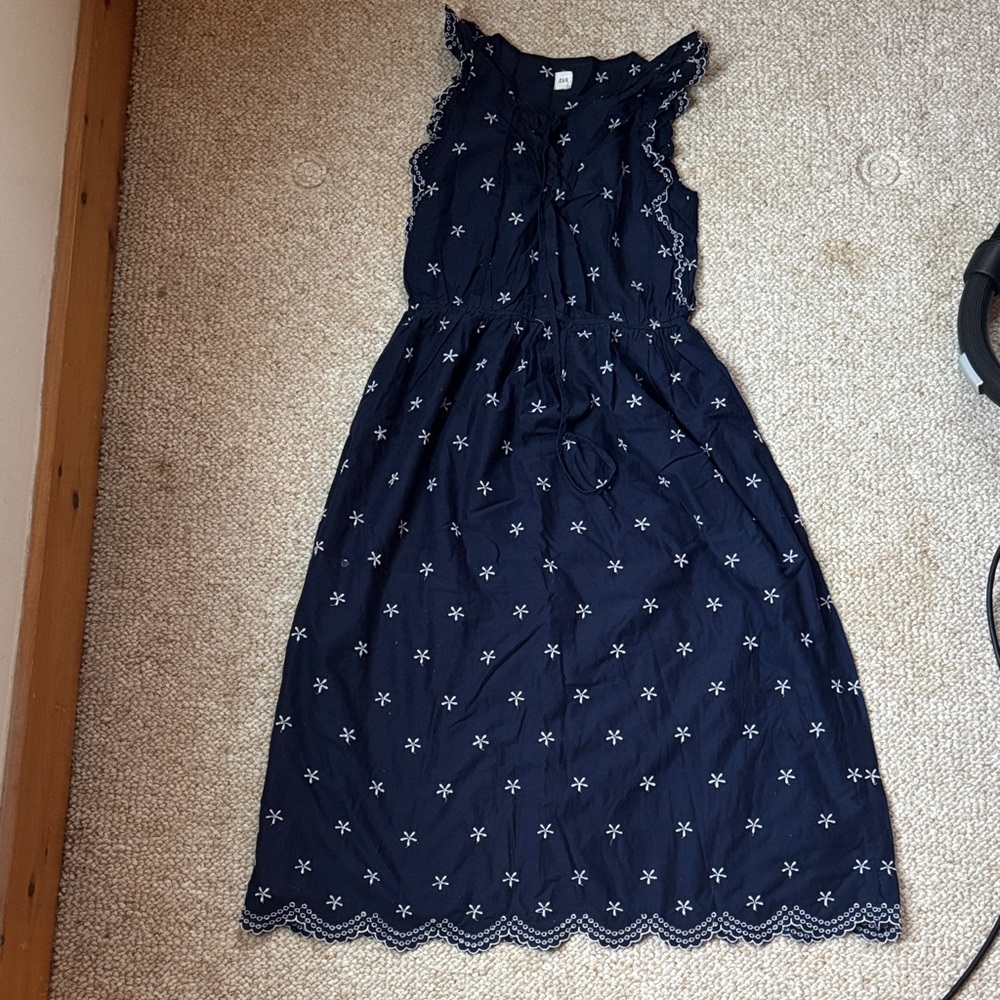 GAP Navy Midi Dress with White Embroidery